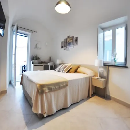 Casa Costanza