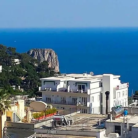 بيت ضيافة Casa Costanza كابري