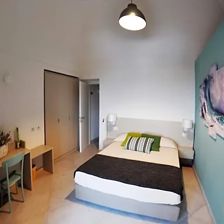 Casa Costanza بيت ضيافة 4*