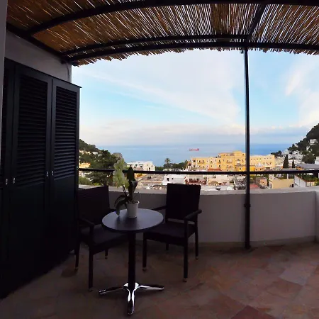 بيت ضيافة Casa Costanza 2*